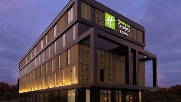 Holiday Inn Express & Suites Deventer - goedkope-singlereizen.nl